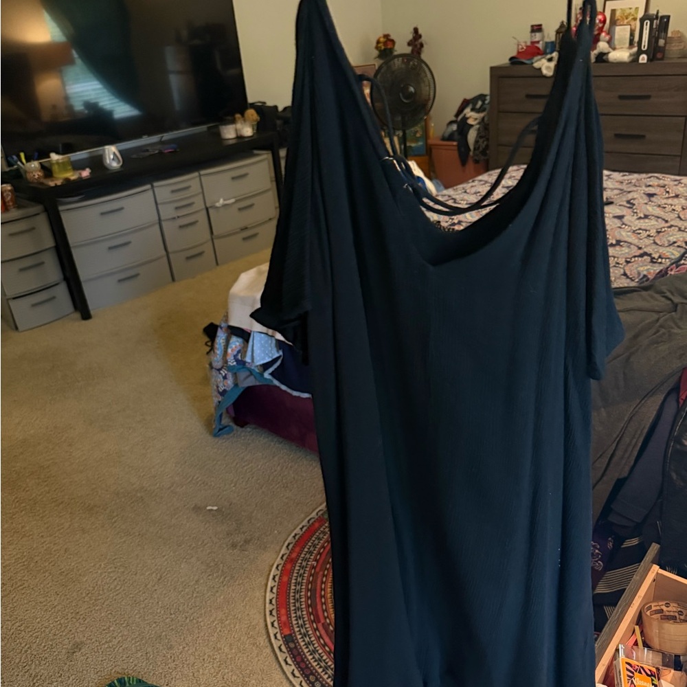 Lulu's Elegant Black Dress